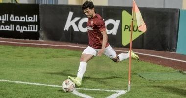 محمد شكرى ينفى مفاوضات الأهلي: ما زلت لاعبا فى سيراميكا