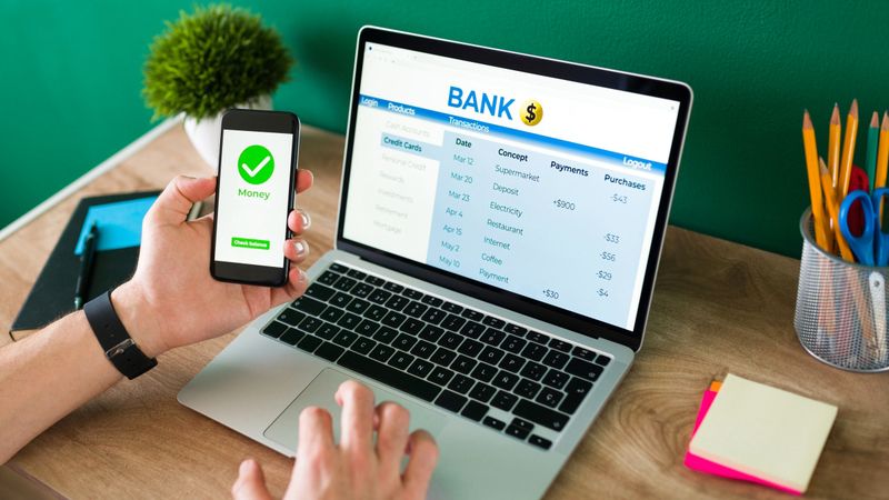 الامارات | «عروض وهمية» تستهدف باحثين عن عمل عبر «منصات التواصل».. و«التوطين» تحذر