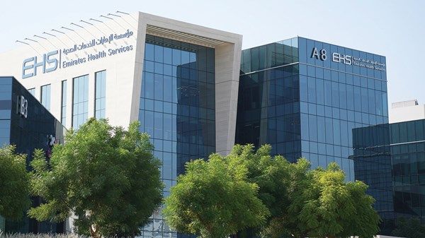 «الإمارات الصحية» تحدث نقلة نوعية في جراحات الأذن بتقنية الإكسوسكوب