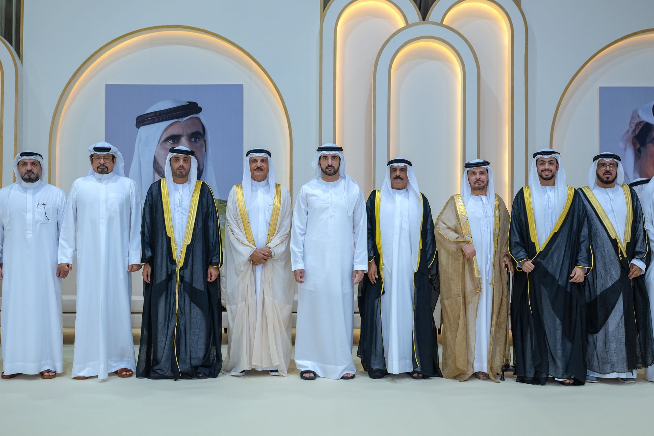 الامارات | حمدان بن محمد يحضر أفراح النعيمي والقمزي والشامسي