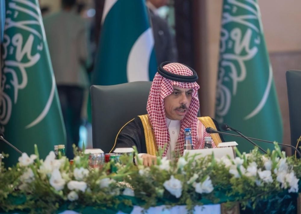 وزير الخارجية ونظيره النرويجي يبحثان مستجدات الأوضاع الإقليمية والدولية