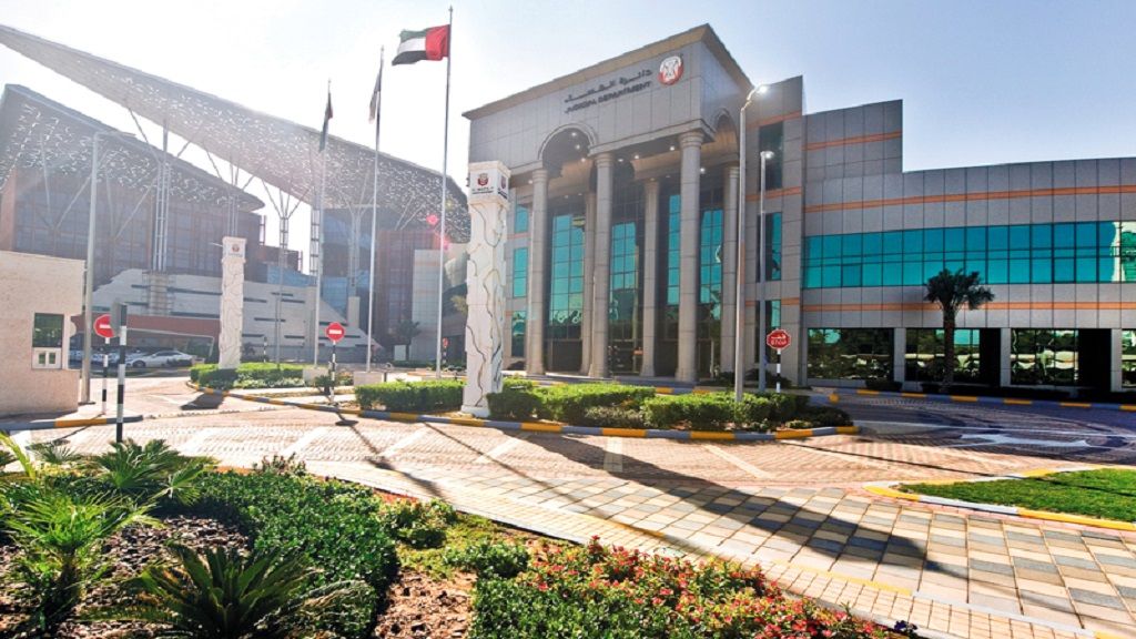الامارات | إلزام شركة بسداد 25 شهراً رواتب متأخرة لموظف