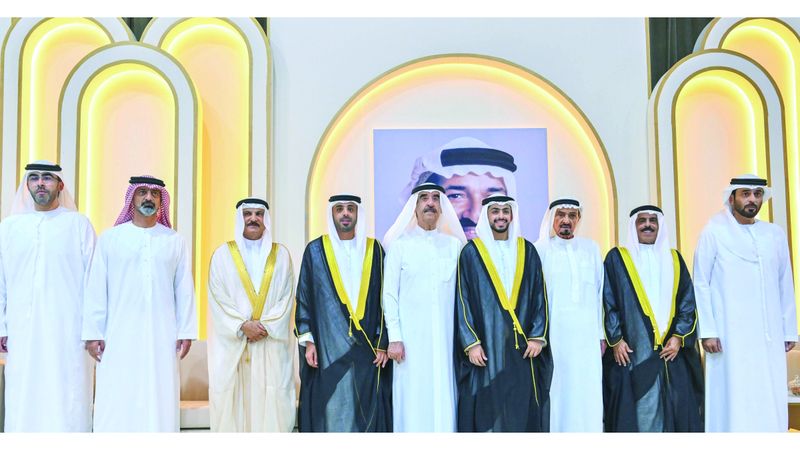 الامارات | حاكما عجمان وأم القيوين والشيوخ يحضرون أفراح النعيمي والقمزي والشامسي