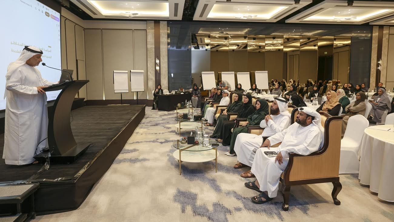 الامارات | "الصحة" تناقش الخطة التنفيذية للسياسة الوطنية لمكافحة المخاطر الصحية في الدولة
