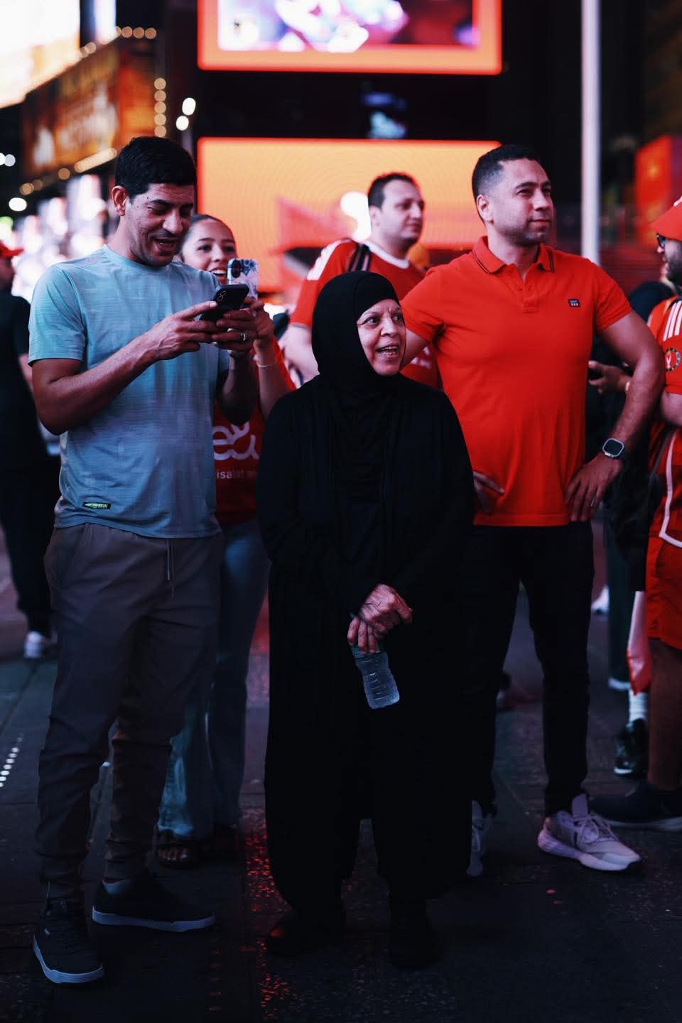 جماهير الأهلي تملأ ميدان تايم سكوير ليلة مباراة بالميراس.. صور