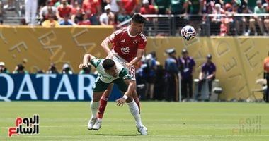 الـ VAR يلغي طرد لاعب بالميراس نتيجة الخشونة مع زيزو في مباراة الأهلي.. صور