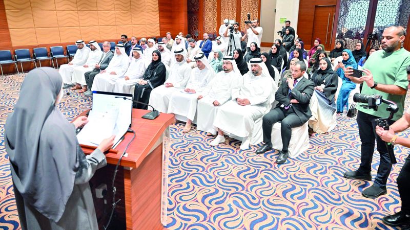 الامارات | حملة لتوعية 10 آلاف عامل بالإنهاك الحراري