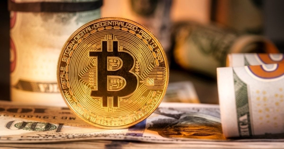ارتفاع هيمنة البيتكوين مع انخفاض في قيمة الايثيريوم وغيره من العملات الرقمية البديلة
