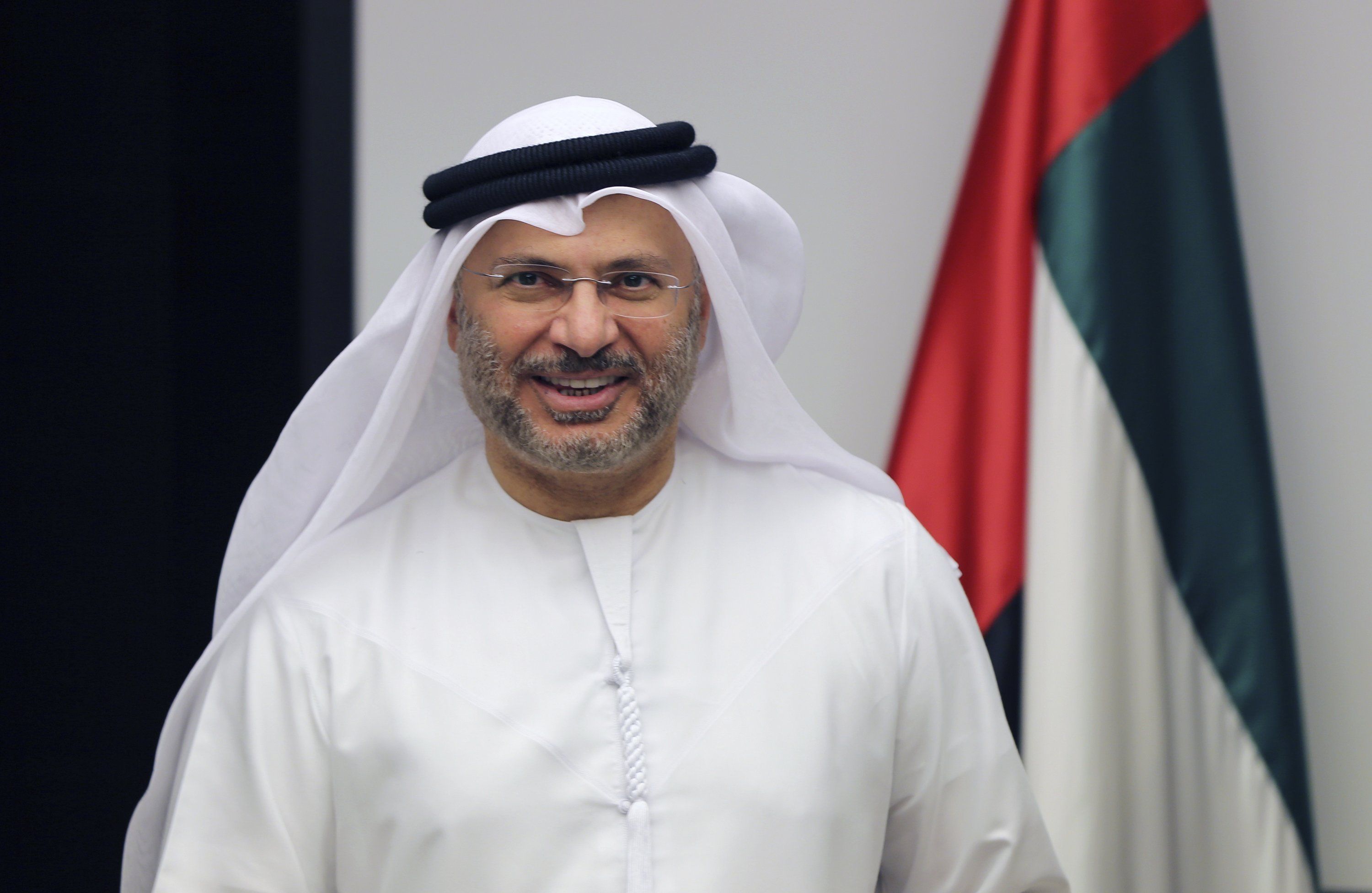 الامارات | قرقاش: ثقتنا مطلقة في حكمة محمد بن زايد.. والإمارات ستبقى صوت العقل