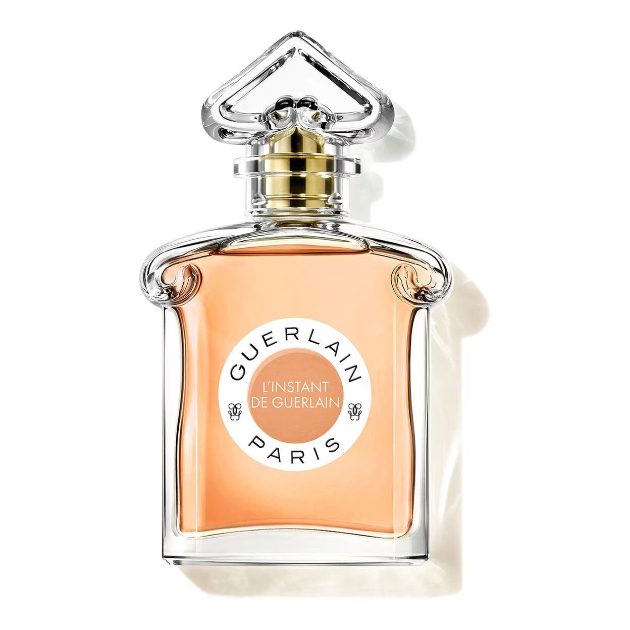 عطور نسائية حيوية تدوم طويلاً لصيف 2025... اجعليها على قائمة خياراتك