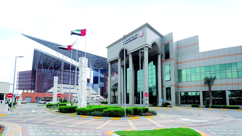 الامارات | شخص يقترض 80 ألف درهم لفتح صالون ويرفض السداد
