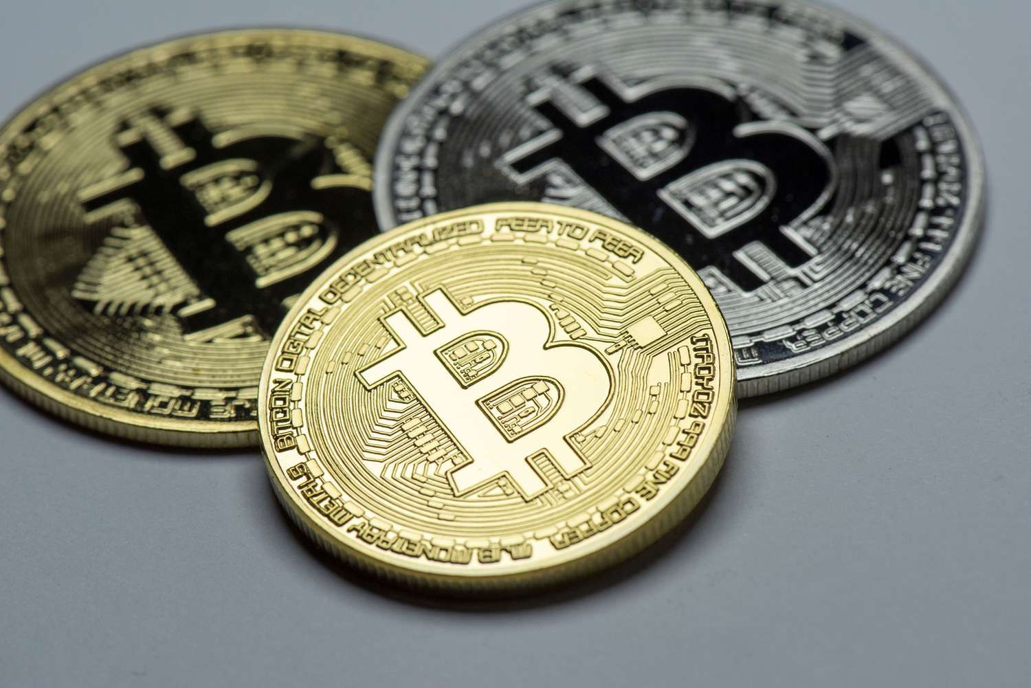 البيتكوين في شهر يونيو: تراجع طفيف أم نهاية الصعود؟