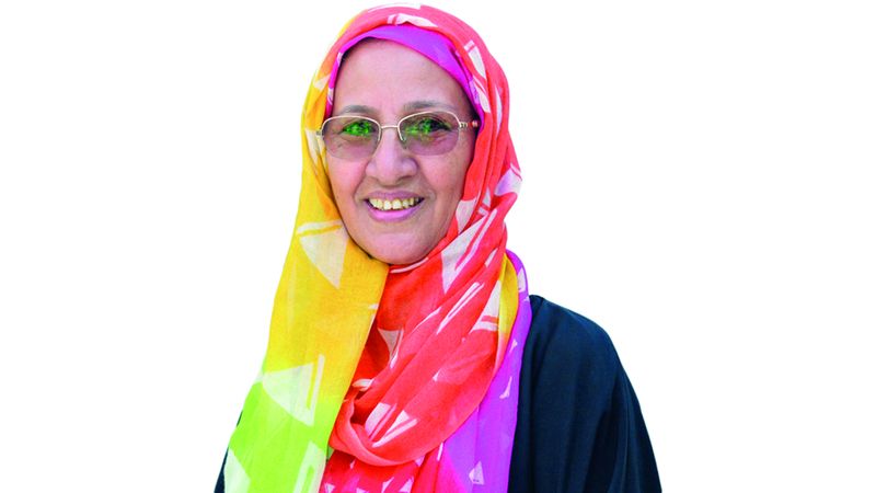 الامارات | نجاة مكي..سفيرة الفن الإماراتي بدرجة «فارس»