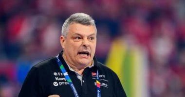 اليد يقدم باسكوال المدير الفني الجديد للمنتخب في مؤتمر صحفي اليوم