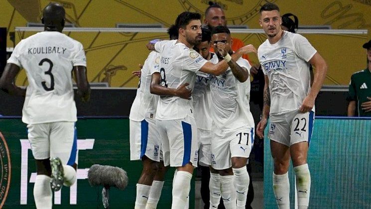 الهلال يكتب التاريخ في مونديال الأندية ويتأهل بثبات لمواجهة السيتي