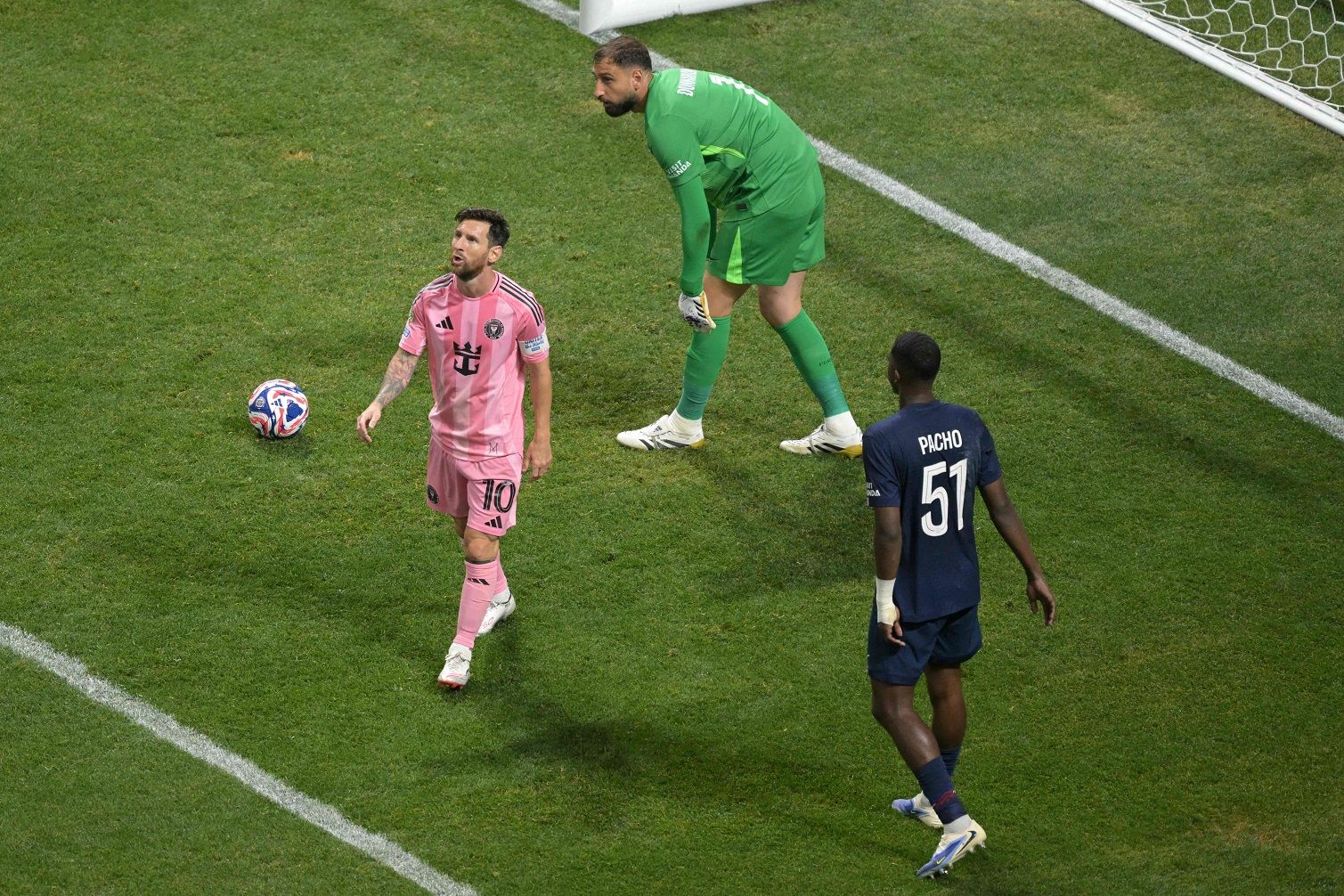 الامارات | باريس سان جرمان يقسو على ميسي.. ويقصيه من كأس العالم للأندية