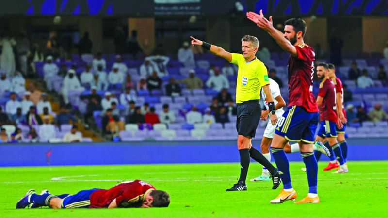 الامارات | العاجل: الصافرة الأجنبية قلصت الاعتراضات في «دورينا» رغم الكلفة العالية