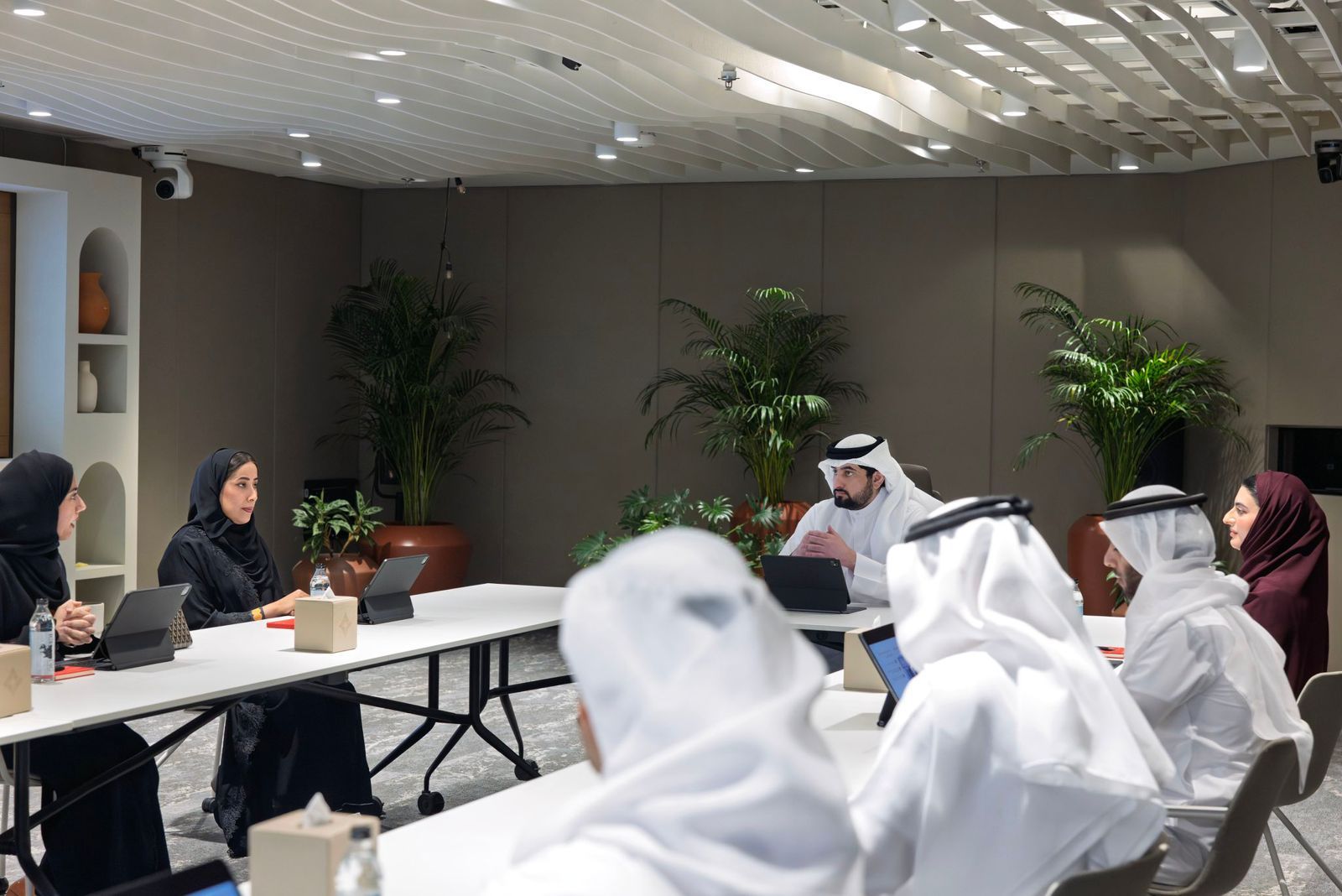 الامارات | أحمد بن محمد: ملتزمون ببناء جيل إعلامي يجسد نبض دبي