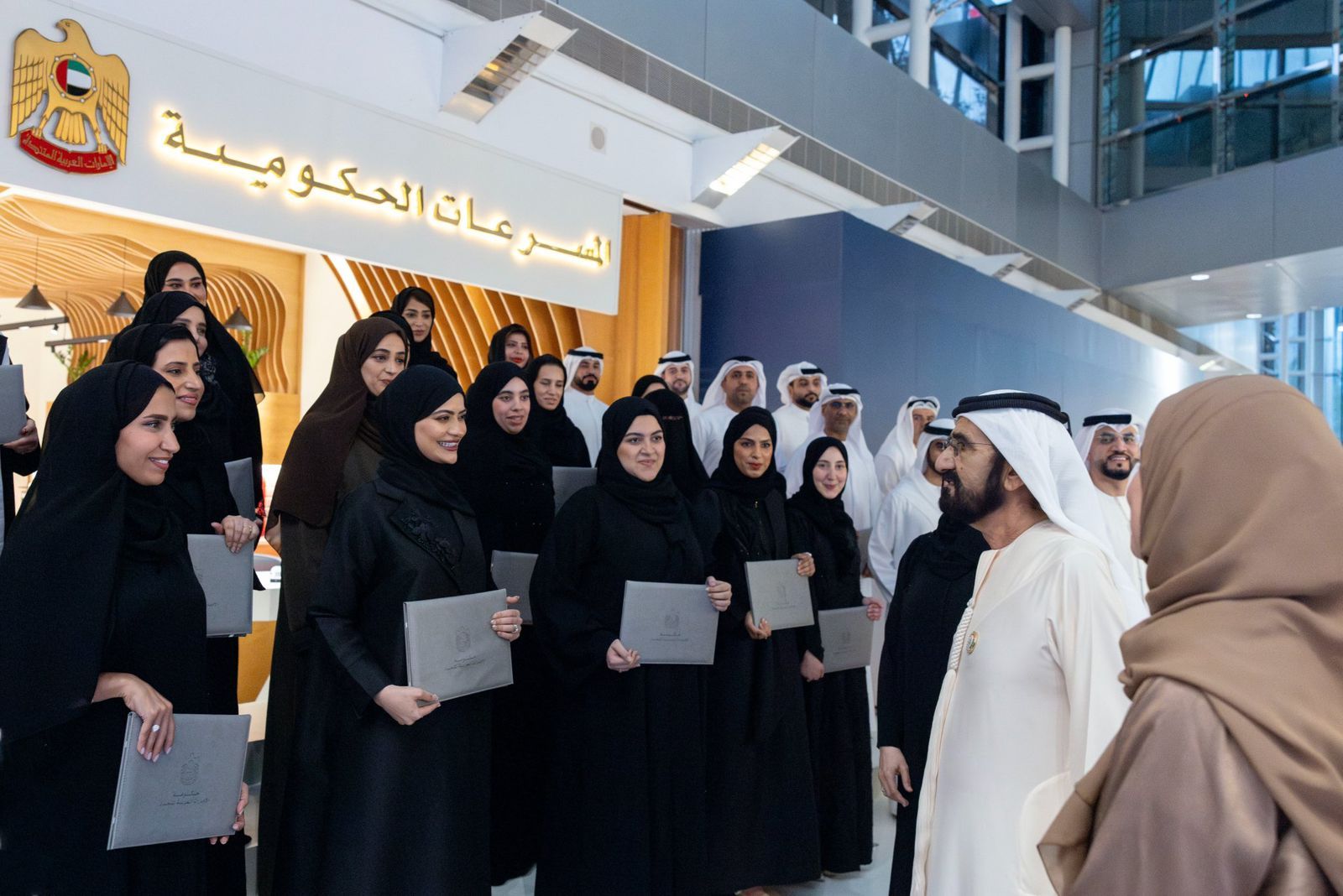 الامارات | محمد بن راشد يشهد تخريج دفعة جديدة من منتسبي دبلوم المسرعات الحكومية