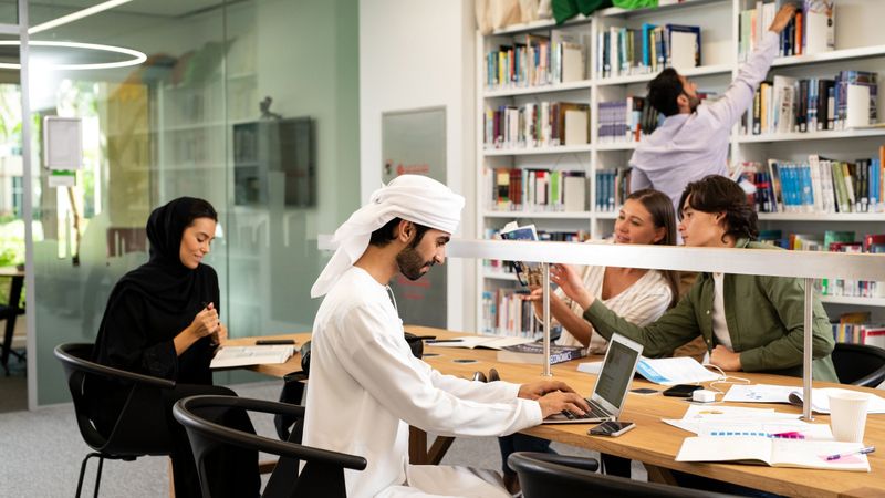 الامارات | قائمة الجامعات المدرجة في التسجيل الموحد لخريجي الثانوية 2024-2025