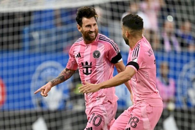ميسي يقود إنتر ميامي إلى فوز كبير في عودته إلى الدوري الأميركي