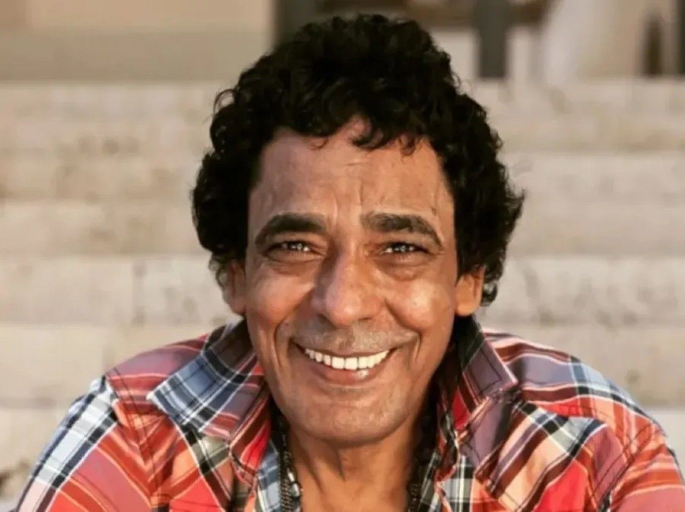محمد منير يتوّج بوسام ماسبيرو للإبداع 