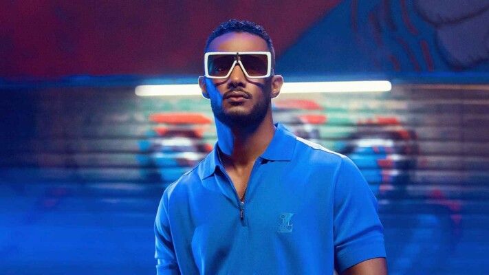 محمد رمضان يستعرض موهبة جديدة غير مألوفة