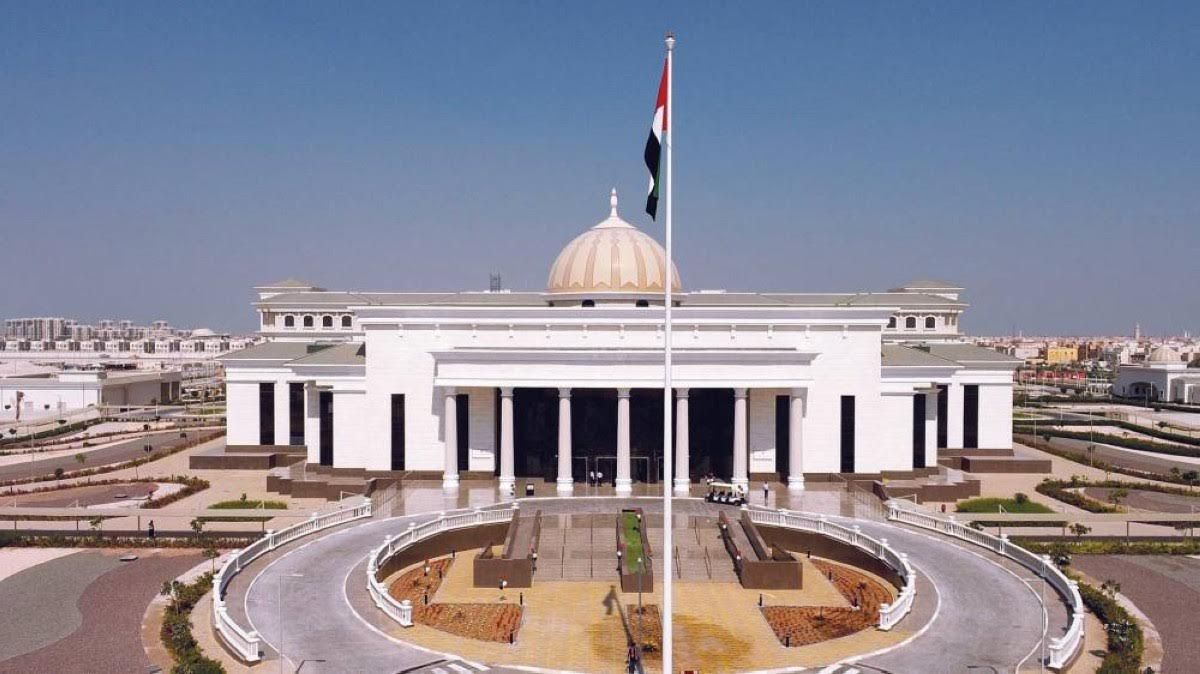 الامارات | "العدل" تشكل لجنة شؤون ترخيص مراكز خدمات الوساطة