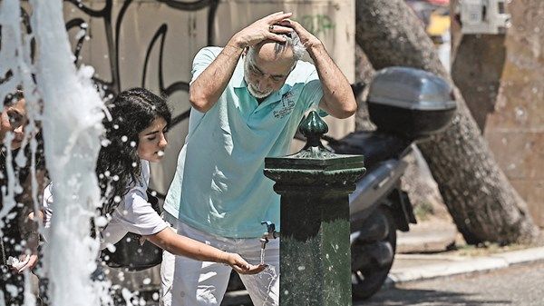 «المركزي الأوروبي» يحذر من تكلفة الكوارث المناخية على القارة