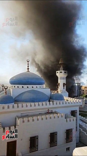 اندلاع حريق فى دبى مول بمنطقة الشيخ زايد.. فيديو وصور