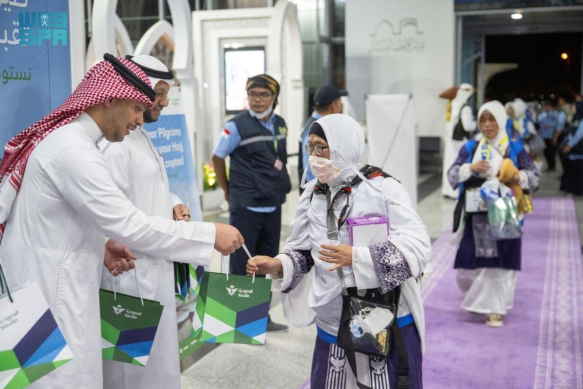 الخطوط السعودية تختتم موسم الحج بنقل أكثر من 808 آلاف حاج من 145 وجهة.. صور
