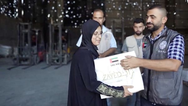 "الفارس الشهم 3" تسلّم طرودا غذائية للأهالي في شمال غزة
