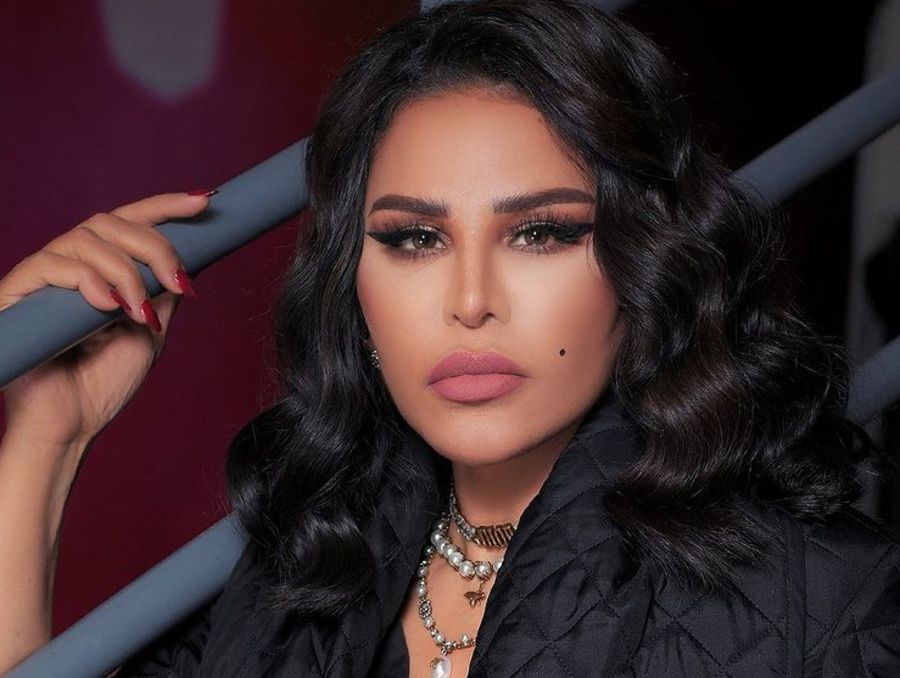 الامارات | أحلام تتعهد بتزويج كاتب من ممثلة كويتية مشهورة: "ما أكون أحلام إذا ما زوّجتهم لبعض " !
