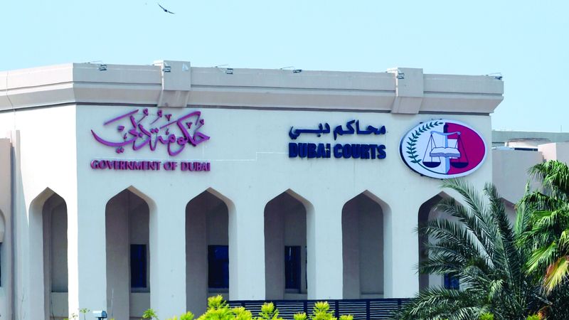 الامارات | إلزام آسيويين بردّ 14 ألف درهم وصلت إلى حسابهما بالخطأ