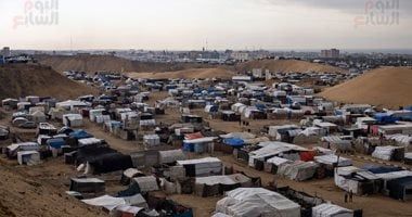 مصابون فى قصف على خيمة نازحين بمواصى خان يونس
