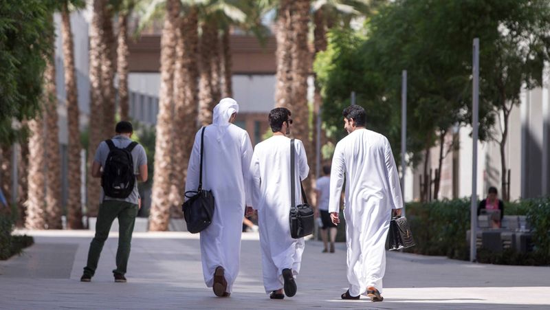 الامارات | 7 خطوات للاستعلام عن البرامج الدراسية في الخارج للمواطنين