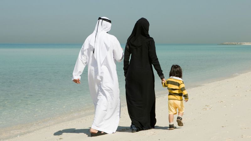 الامارات | 9 سنوات ولم تفقد الأمل.. مواطنة تُنقذ زوجها من الإدمان