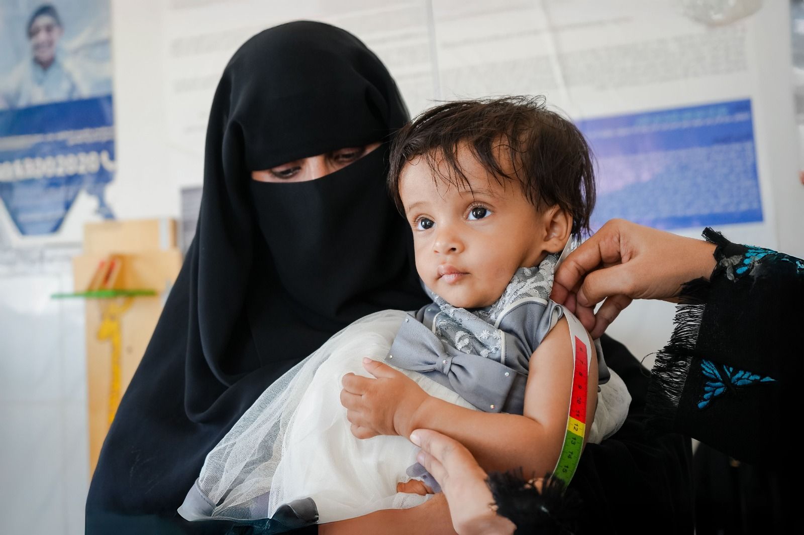 الامارات | الإمارات و"الصحة العالمية" تختتمان المرحلة الأولى من مبادرة مكافحة سوء تغذية النساء والأطفال في جزيرة سُقطرى