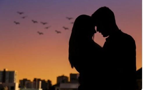 طالع الأبراج: توافقات الأبراج.. نساء 5 أبراج سهل يخطفوا قلب رجل السرطان