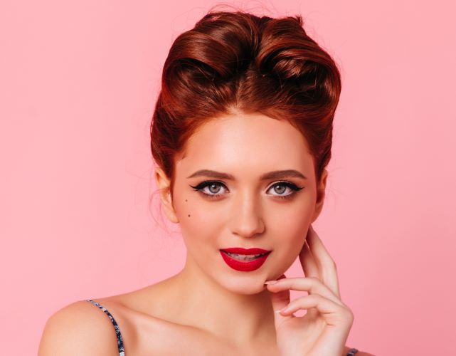 الفرق بين مكياج السبعينيات والمكياج العصري.. رحلة الجمال من الجرأة إلى الرقي