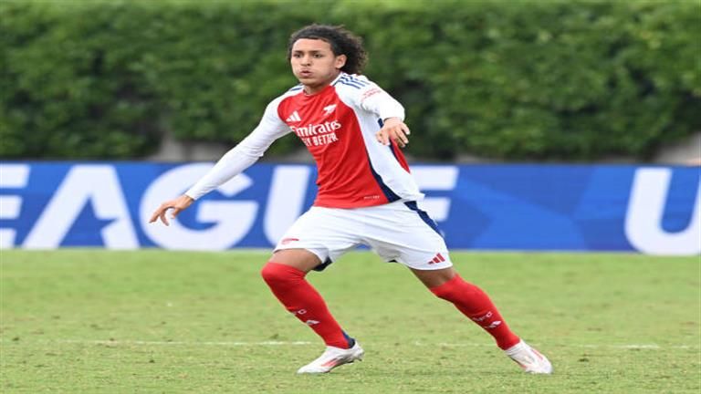 لاعب أرسنال ينتظم في تدريبات منتخب مصر للشباب