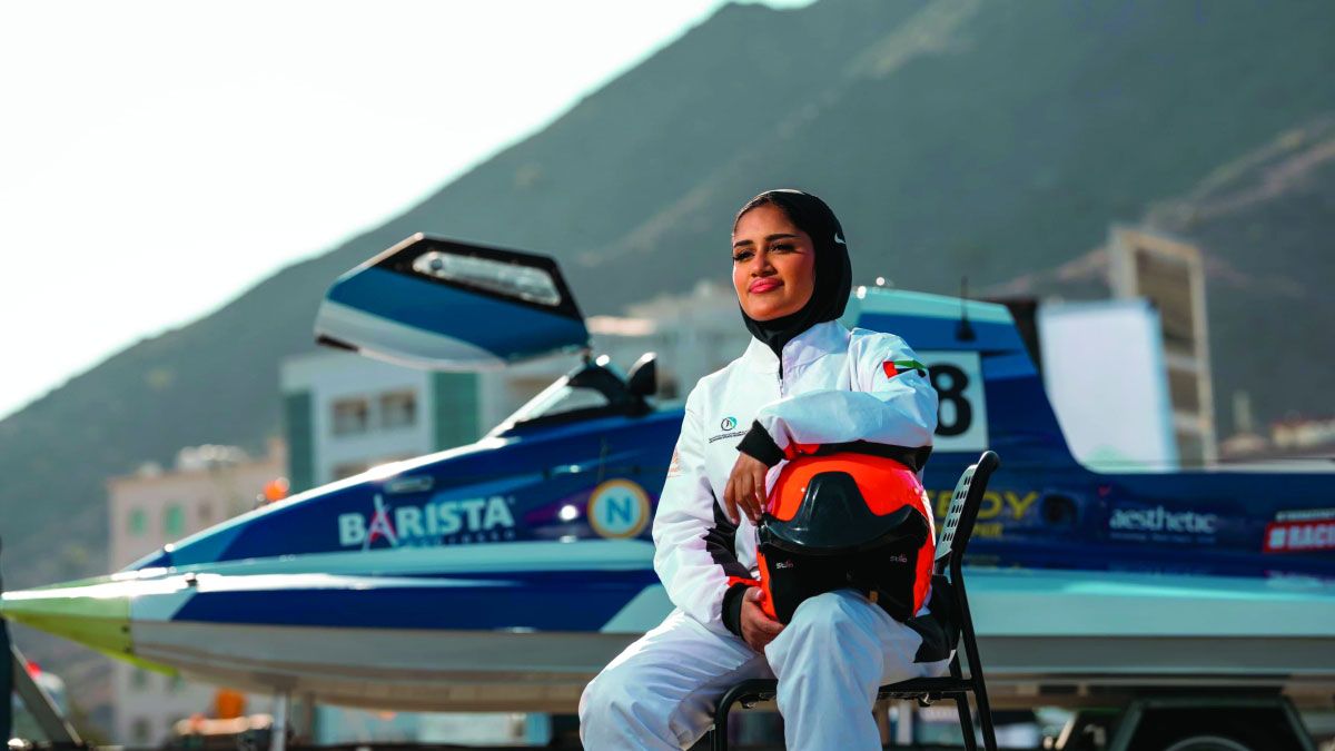 الامارات | علياء عبدالسلام.. إماراتية لا تعرف المستحيل في تحديات «الفورمولا 4»