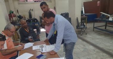 وزير العمل: بدء اختبار المرشحين للعمل بالإمارات في مجالات السباكة واللحام والنجارة