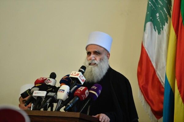 شيخ العقل إتصل بجنبلاط وأرسلان معزيا بشهداء السويداء وتلقى اتصالات من بري وسليمان وجعجع وقدور وشخصيات