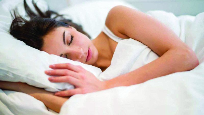 الامارات | «بعد منتصف العمر».. النوم الكافي يساعد في حماية قلب المرأة