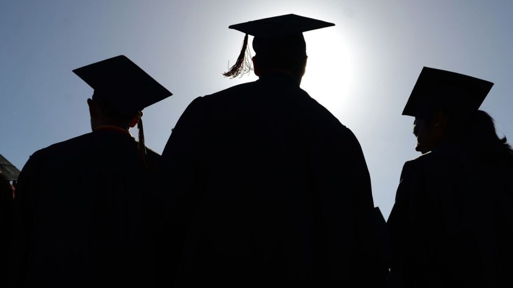 الجامعة الإلكترونية تفتح قبول مرحلة البكالوريوس.. هذا آخر موعد