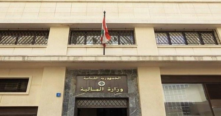 المالية: لا علاقة لنا بأزمة المحروقات وتنفيذ قرار وقف الرسم الإضافي تم بطلب من مجلس الوزراء