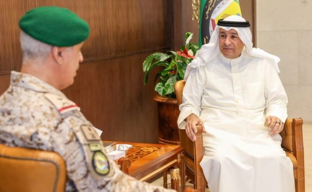 تطوير الآليات.. "البديوي" و"البلوي" يناقشان التكامل العسكري الخليجي