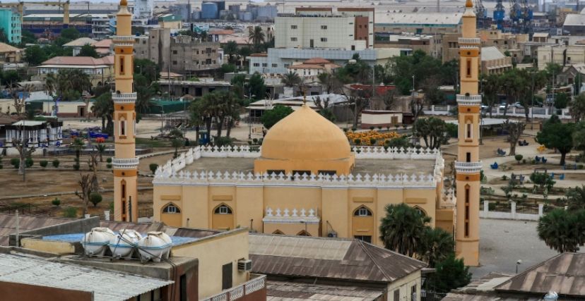 القوات المشتركة بمدينة بورتسودان تنفذ حملة مكثفة لمكافحة الظواهر السالبة وظاهرة النهب المعروفة محليًا بـ”9 طويلة”