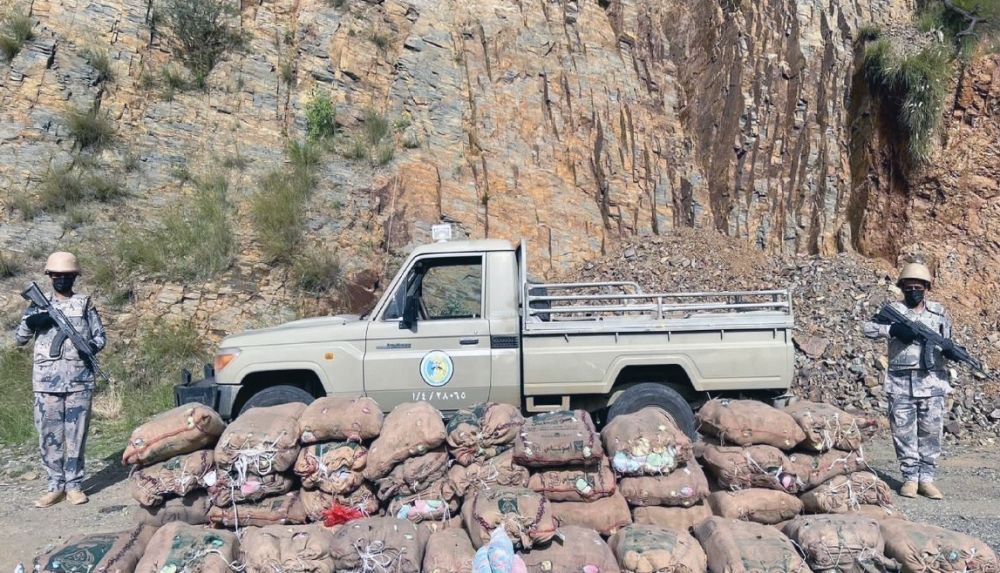 عسير.. القبض على مخالف لتهريب 66 كيلوجرامًا من الحشيش المخدر